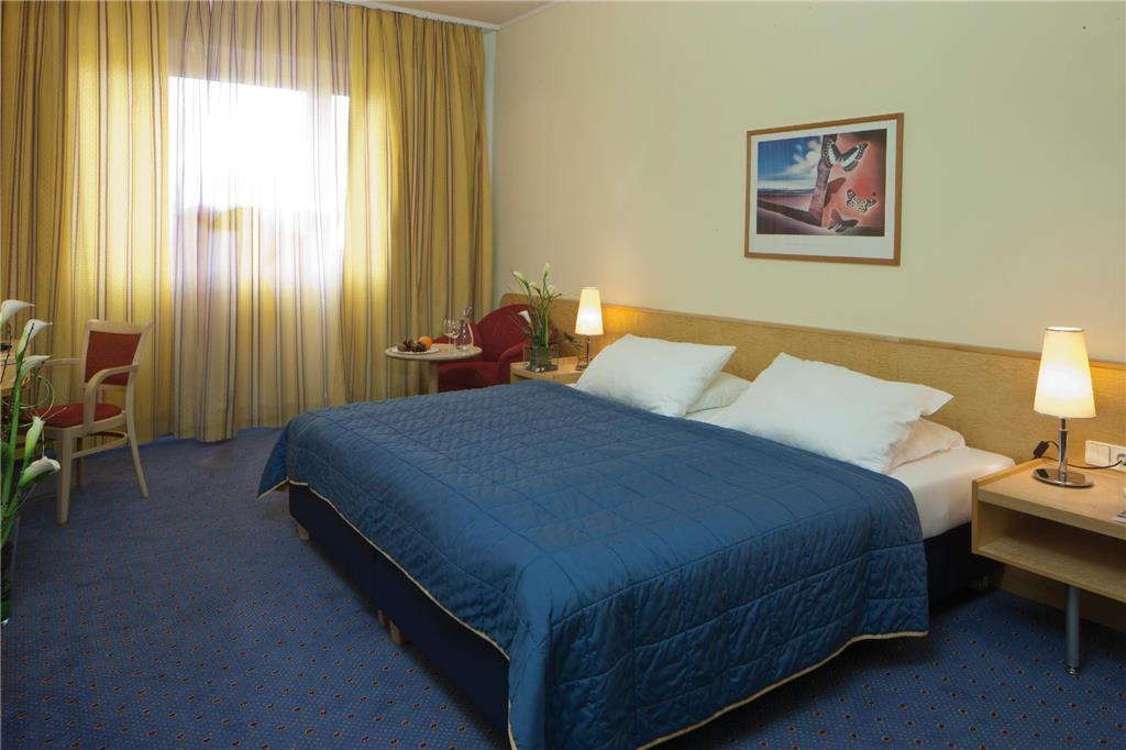 Austria Trend Europa Hotel 4*